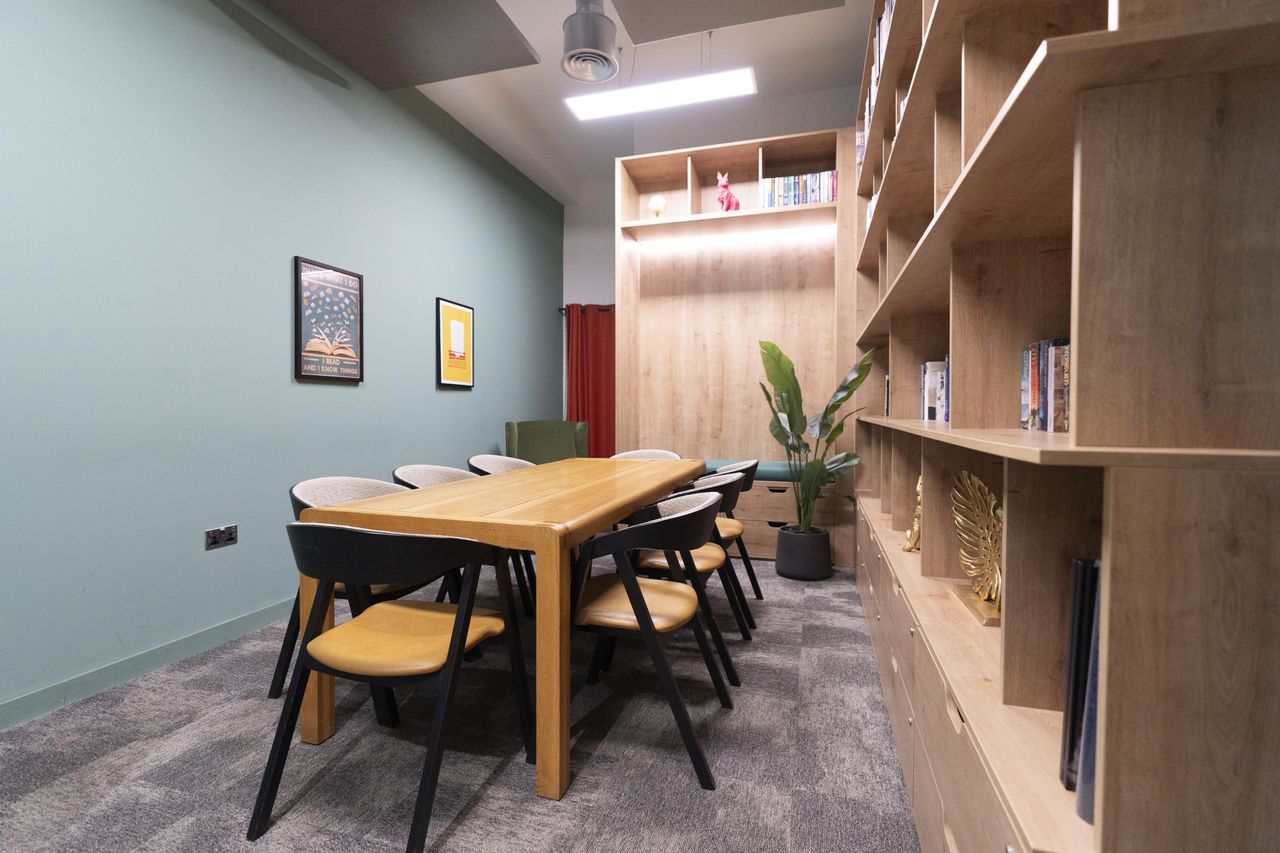 Londen  Coworking spaces The Library image 2