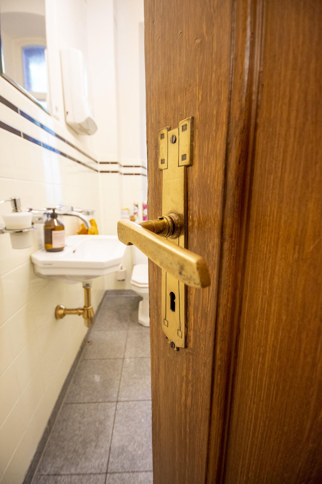 Neurenberg   Jugendstil Besprechungsraum image 8