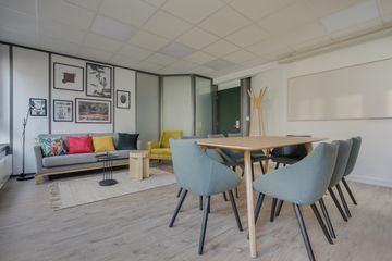 Paris workshop spaces Meeting room Damia image 1