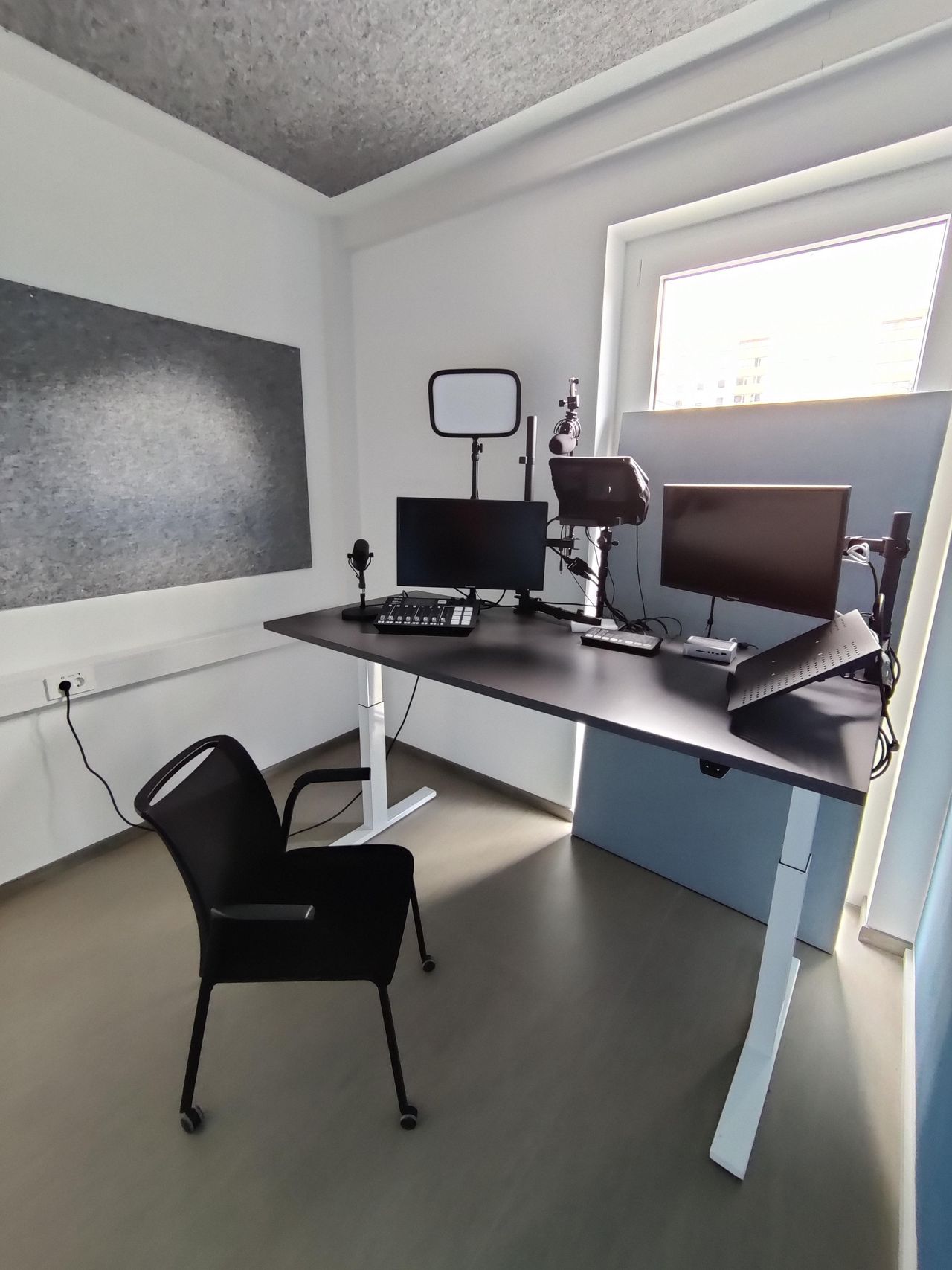 Rest of the World  Filmstudio 2/5 Studio 1 image 3