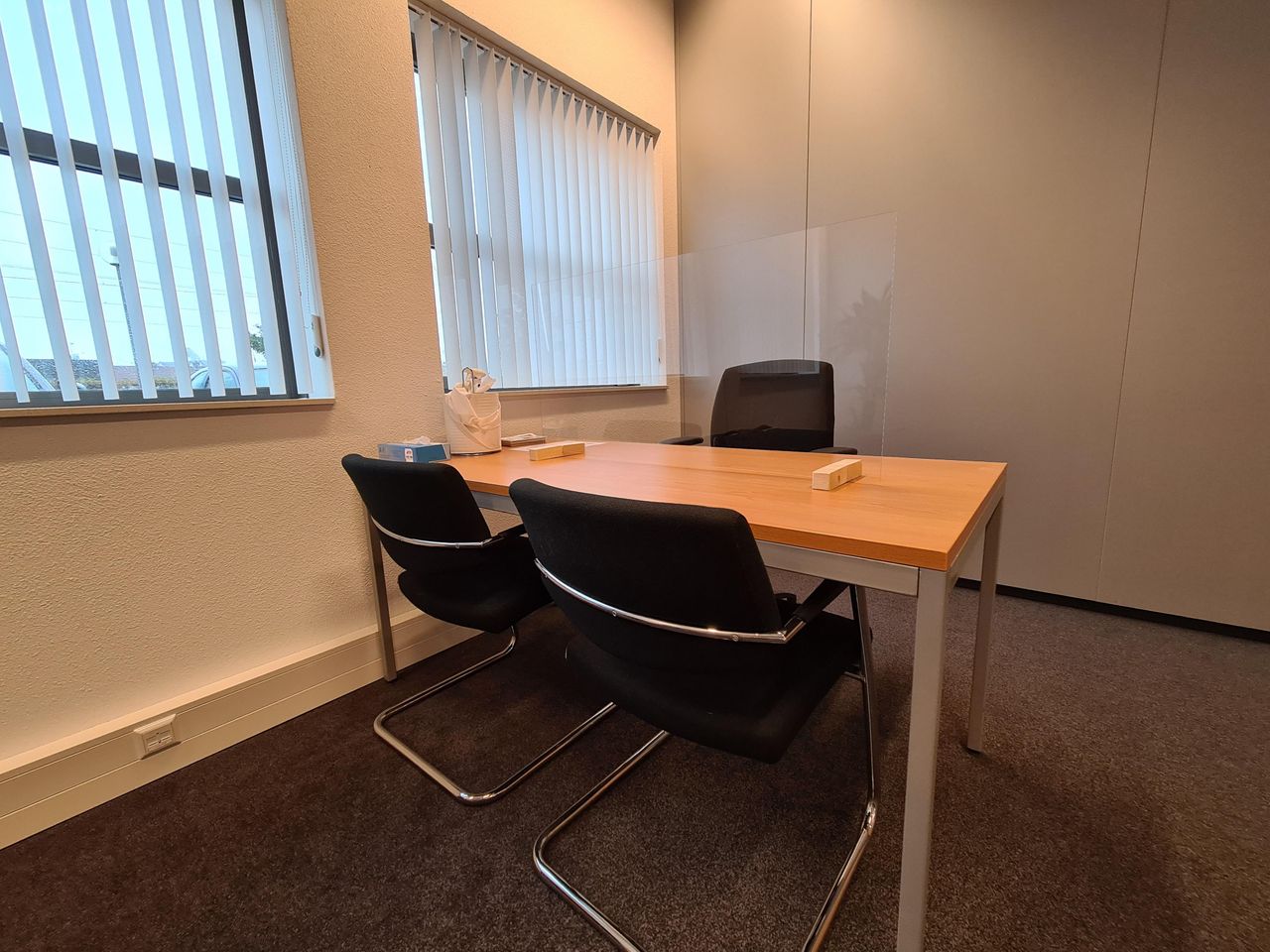 Goes Klantafspraak Meeting rooms Blauwe flexwerk kantoor image 1