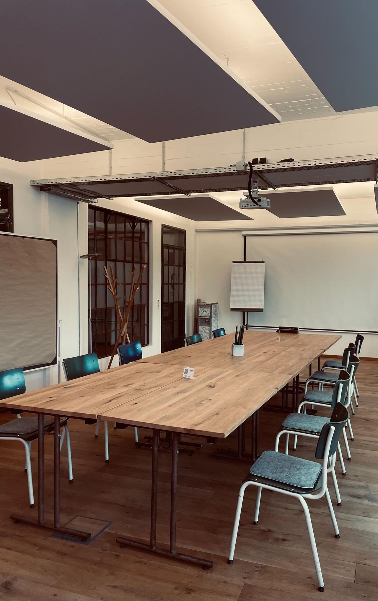 Herford  Meetingraum Brain Force Three image 3