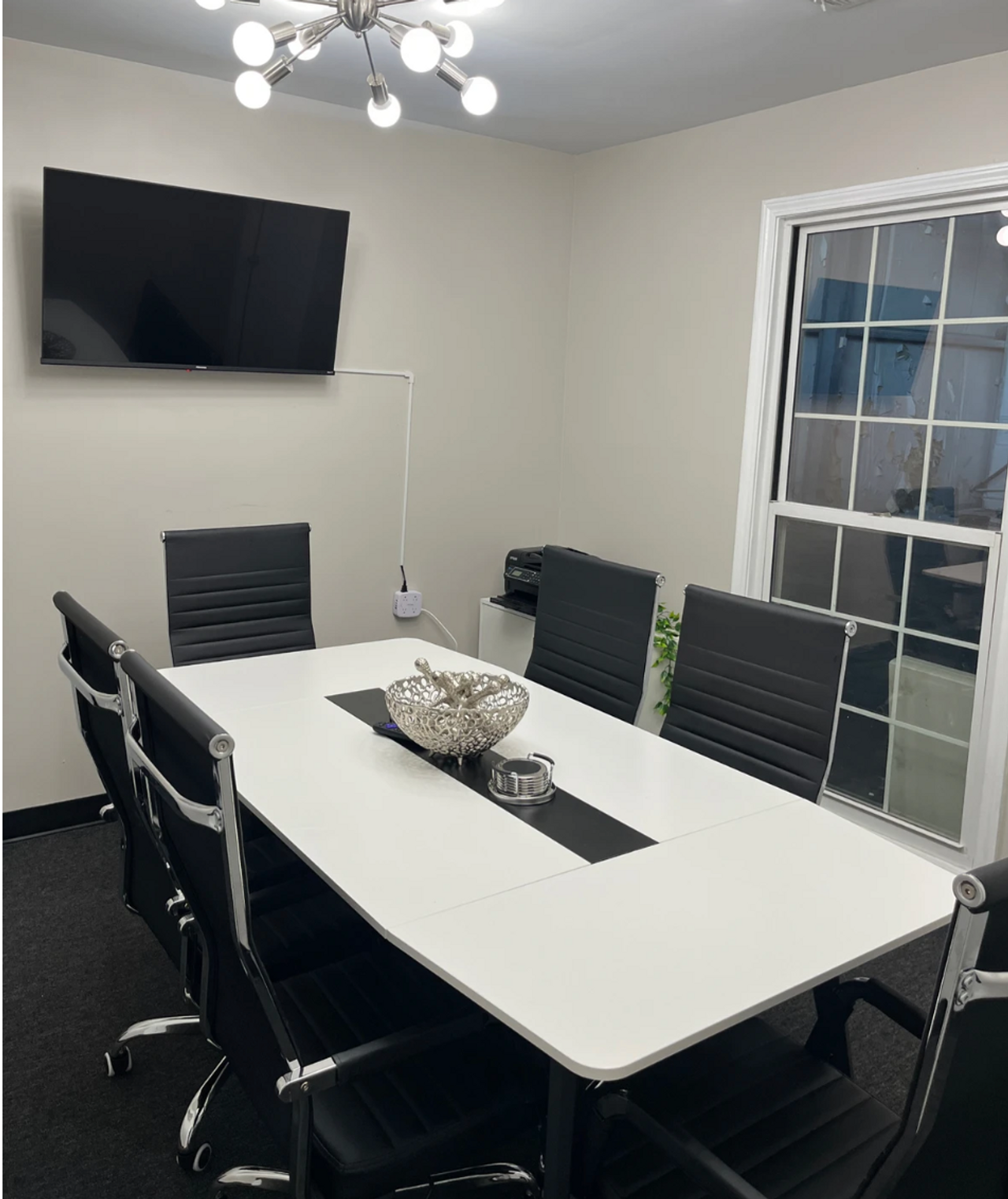 Rest of the World   Conference Room image 0