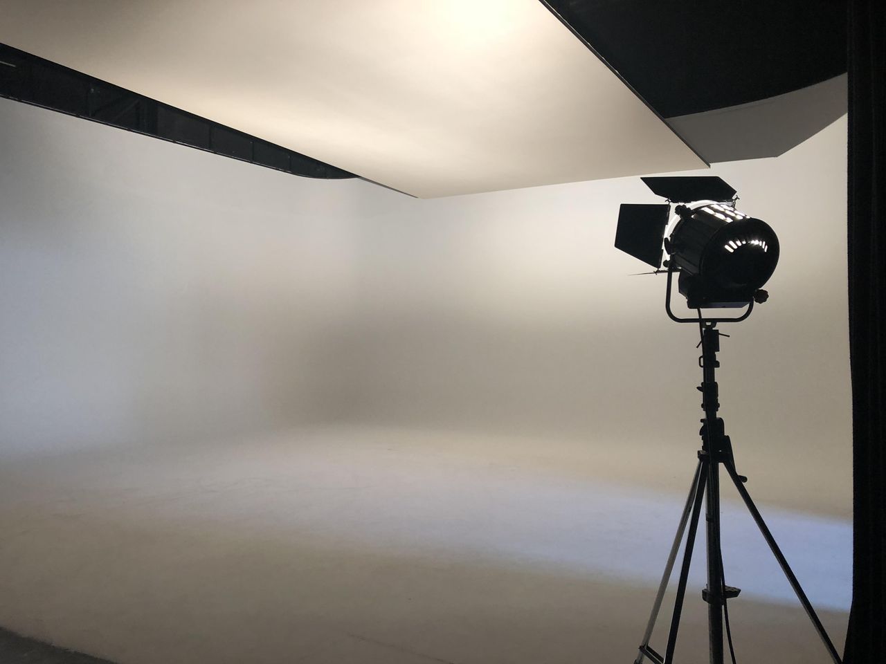 Düsseldorf  Corporate event space Studio 2 image 3