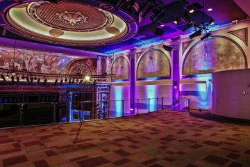 Rest of the World corporate event spaces Historic venue The Queen image 4