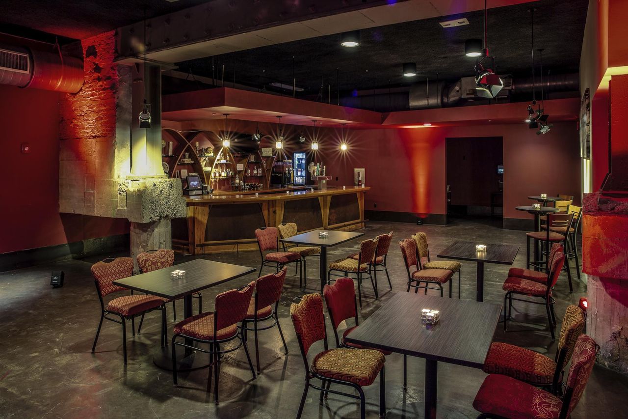 Rest of the World corporate event spaces Historic venue The Queen image 8