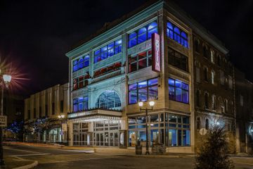 Rest of the World corporate event spaces Historic venue The Queen image 3