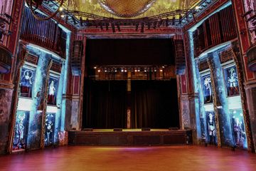 Rest of the World corporate event spaces Historic venue The Queen image 0