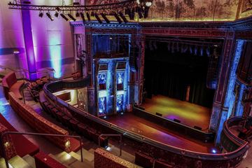 Rest of the World corporate event spaces Historic venue The Queen image 2