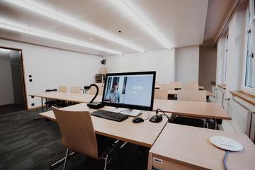 Zürich Seminar  Klassisches Schulzimmer 7 image 1