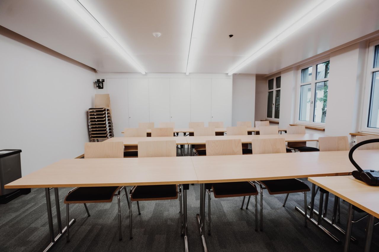 Zürich Seminar  Klassisches Schulzimmer 7 image 2
