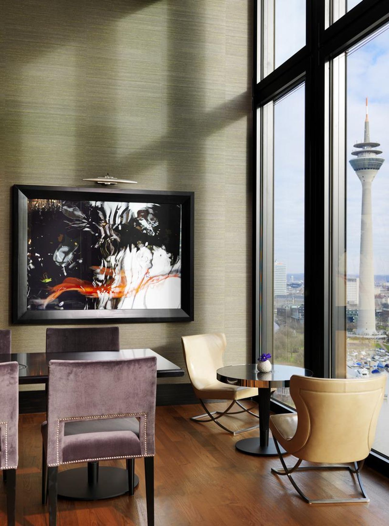 Düsseldorf   Regency Club Boardroom image 1