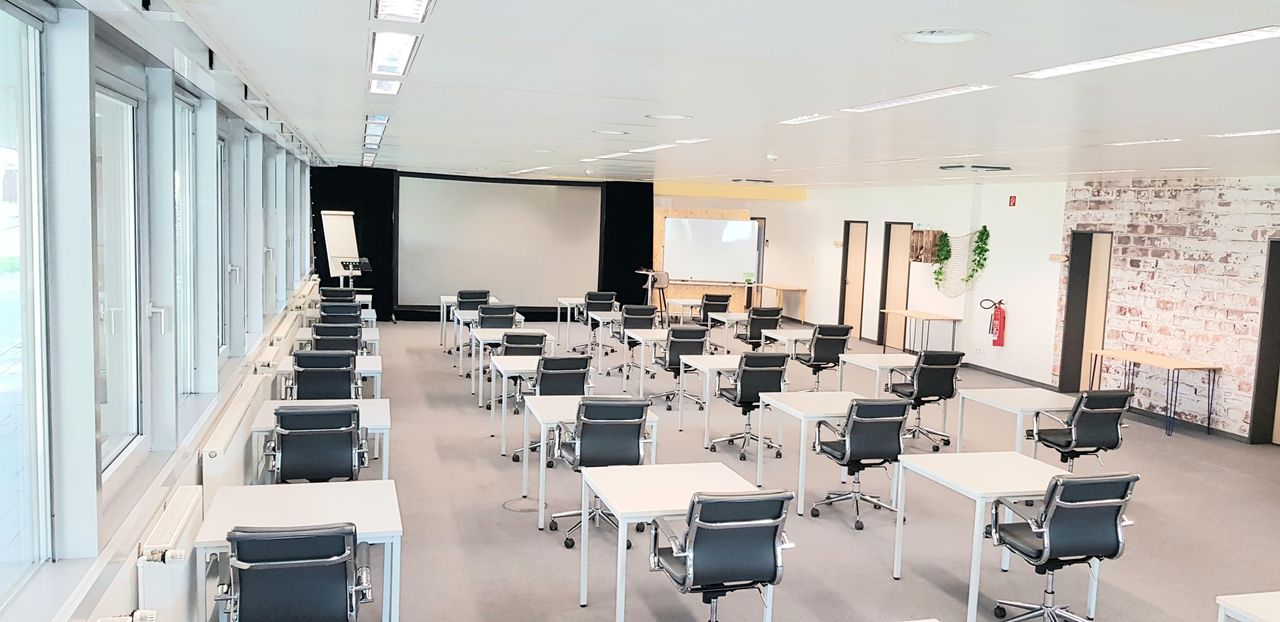 Hamburg Kreatives Meeting Function Room Der Raum am Michel image 4