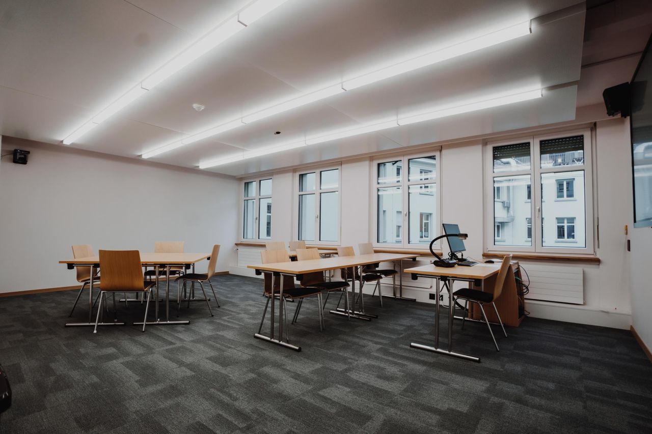 Zürich Seminar  Klassisches Schulzimmer 2 image 2