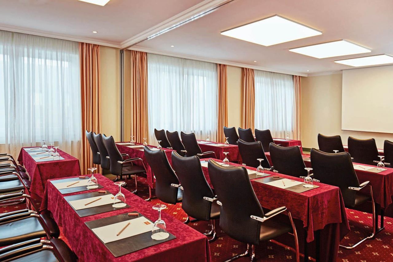 Hamburg   Pebble AB image 1