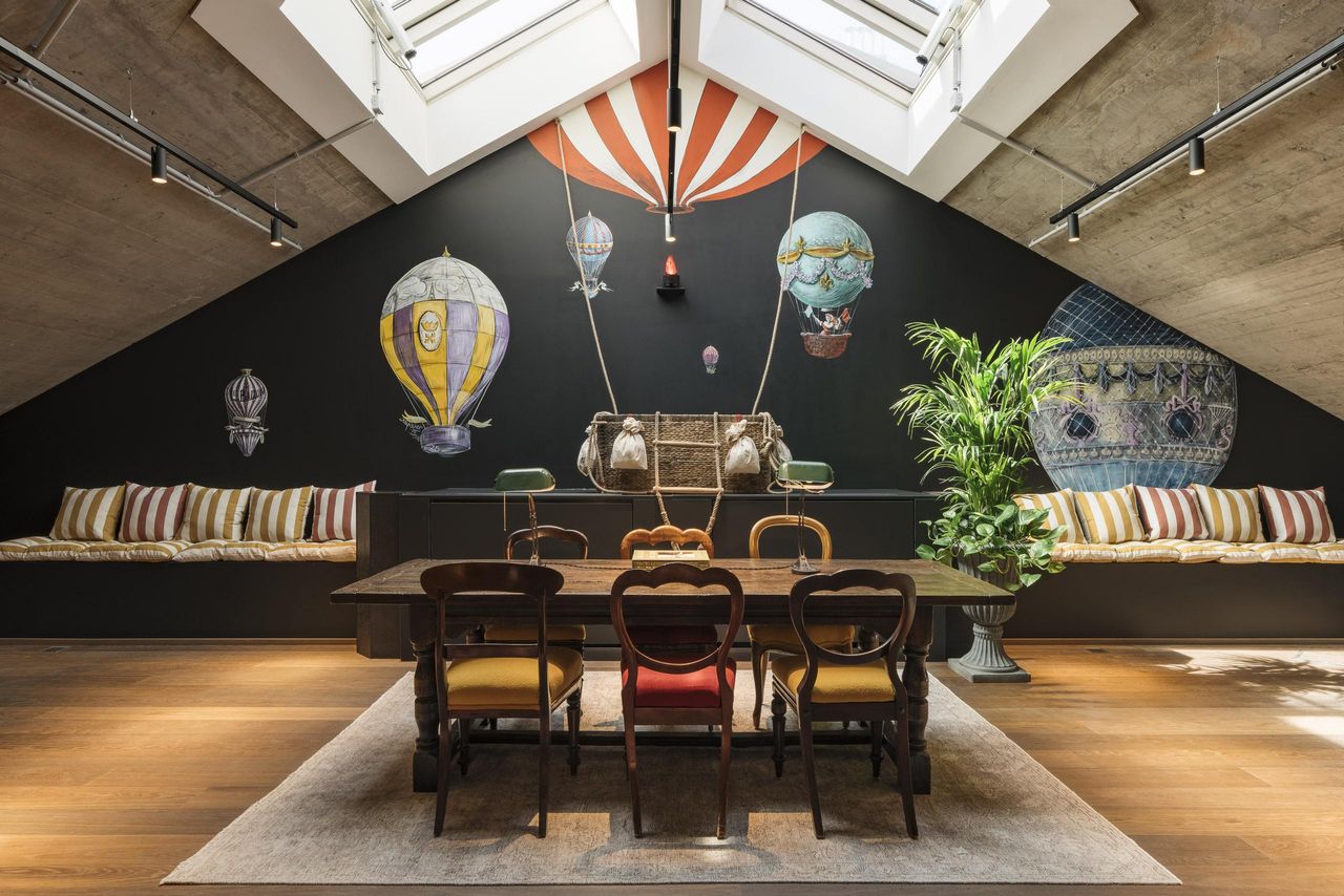 Wenen  Bar Lounge Ruby Lissi Hotel & Bar image 1