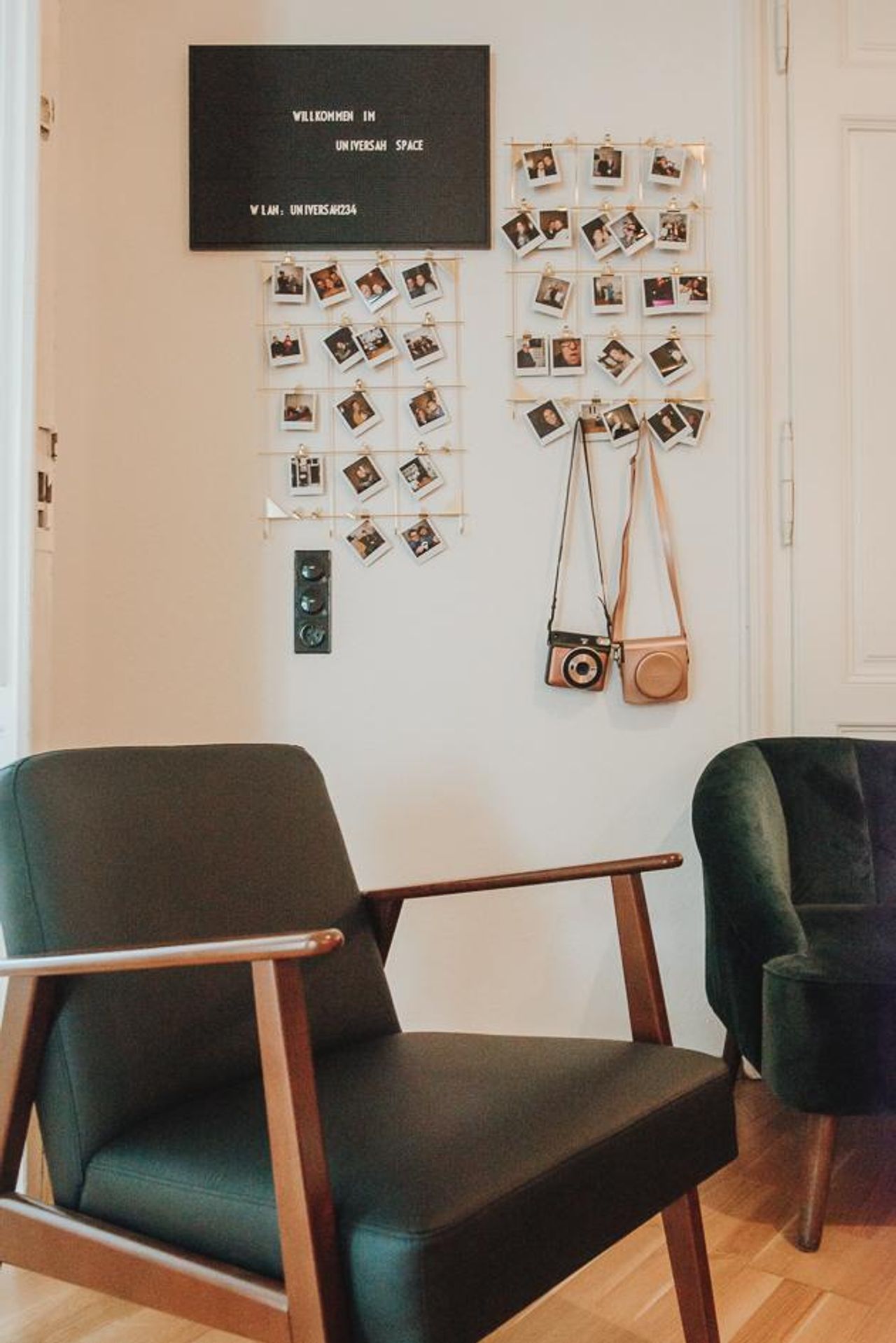 Leipzig Kreatives Meeting Boardroom Raum 4 - Black & White Room image 4