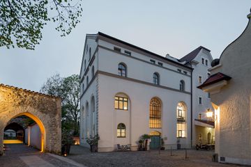Rest der Welt workshop spaces Historisches Gebäude Loft18 image 4
