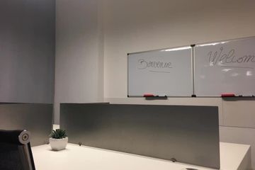 Paris workshop spaces Coworking Space Büro für 4 Personen image 2