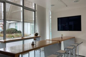 Hamburg Offsite-Meeting Conference rooms Bistro image 0