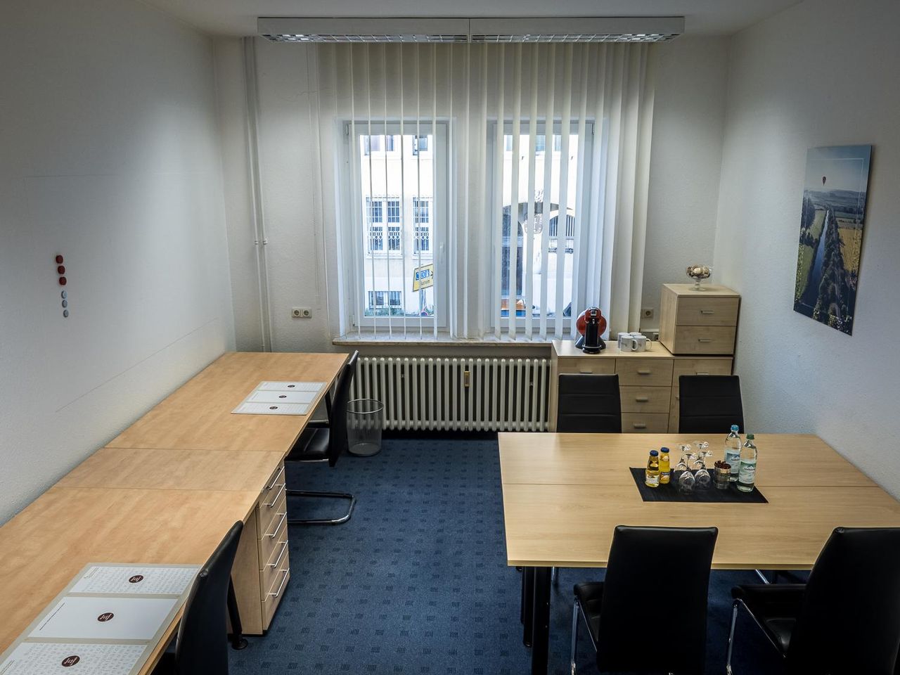 Rest of the World  Business center Coworking Space - Hot-Desking image 0