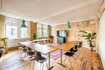 Berlin  Unusual venue Lab Kombination image 3