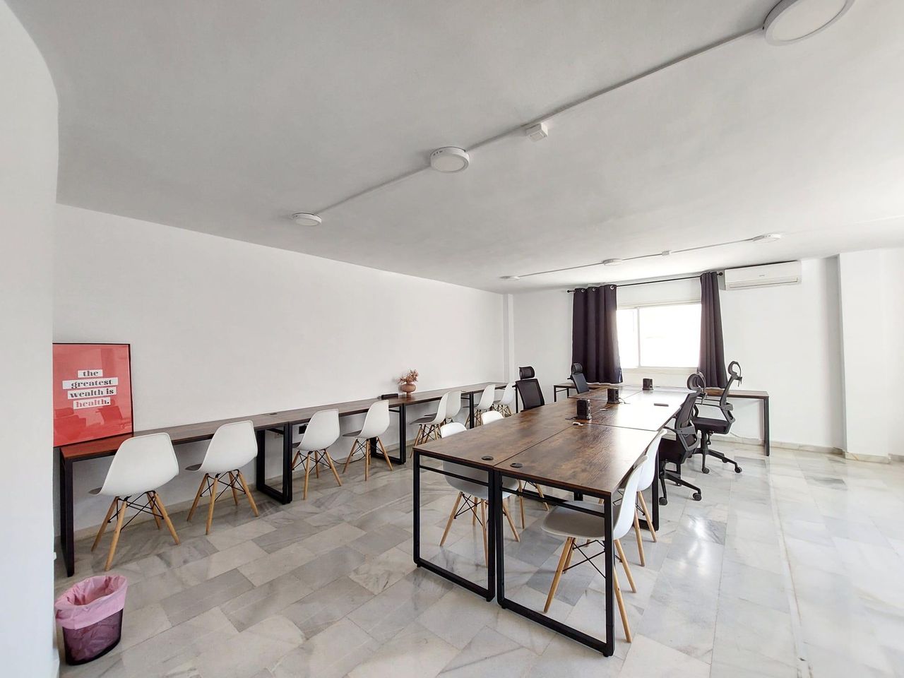 Málaga Mobile Working Meeting rooms Training Room image 4