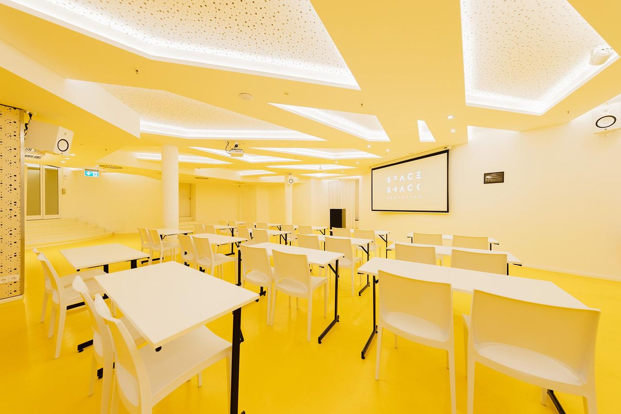 Berlin Kreatives Meeting Boardroom Space Shack – Live and Work for the Future image 3