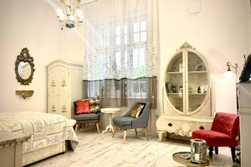 Boedapest Fotostudio Main Studio Room – The Aristocratic Design & Production Suite image 1