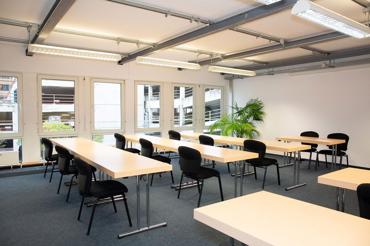 Cologne  Business center PARK.cologne | Raum Museumstraße image 1