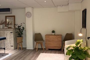 Amsterdam Klantafspraak Sprechzimmer S6, behandelruimte image 2