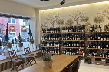 München Büroraum x 0000The Wine Desk Munich image 7