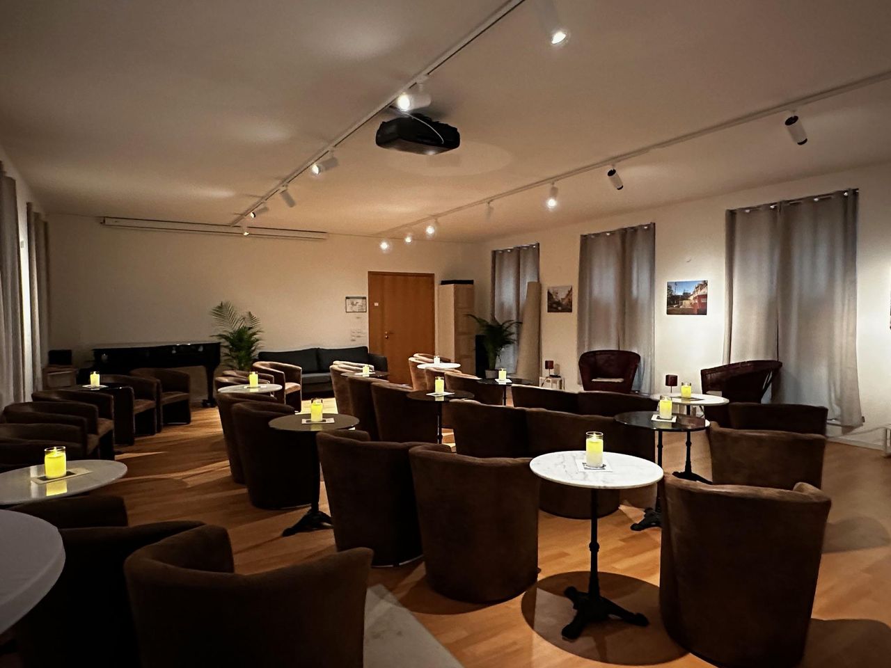 Berlin Coworking Corporate event space EmMi 0 image 15