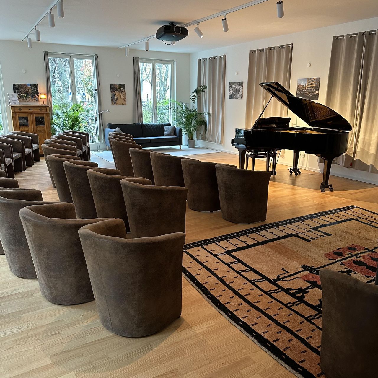 Berlin Coworking Corporate event space EmMi 0 image 18