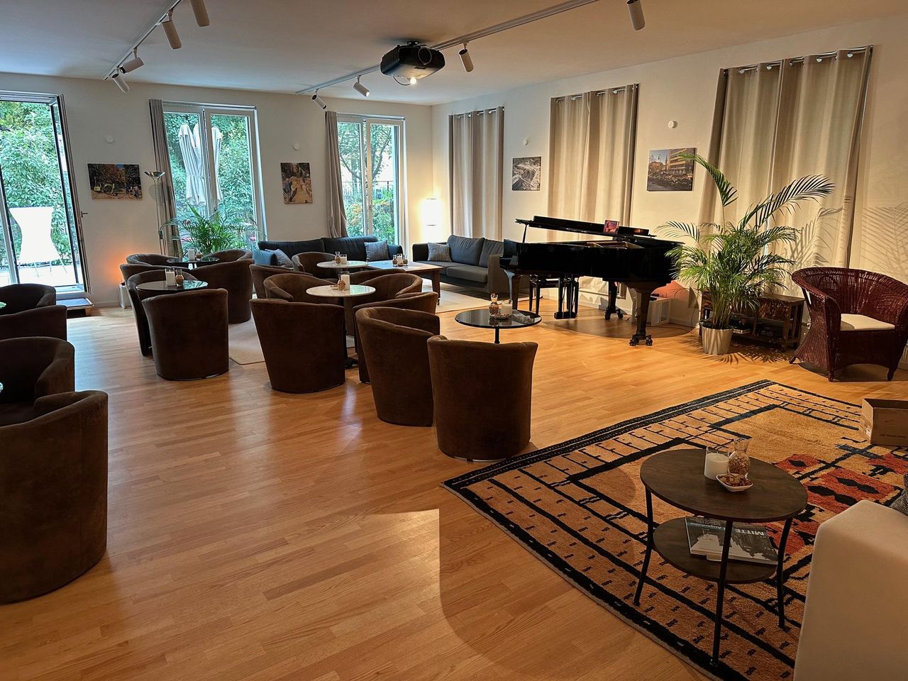 Berlin Coworking Corporate event space EmMi 0 image 6