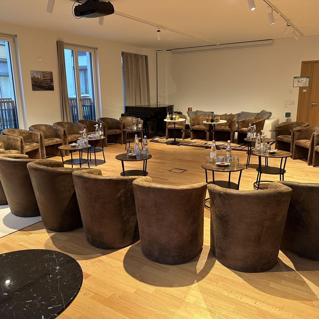 Berlijn Coworking Evenementenlocaties EmMi 0 image 11