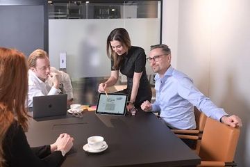 Hamburg Kreatives Meeting Conference rooms Board Room 1 image 1