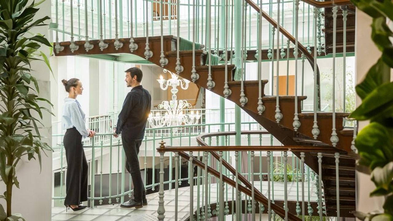 Paris Offsite Meeting Boardroom Espace Cléry image 19