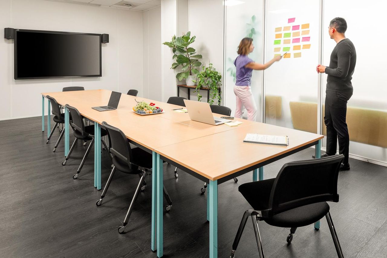 Paris Offsite Meeting Boardroom Espace Cléry image 2