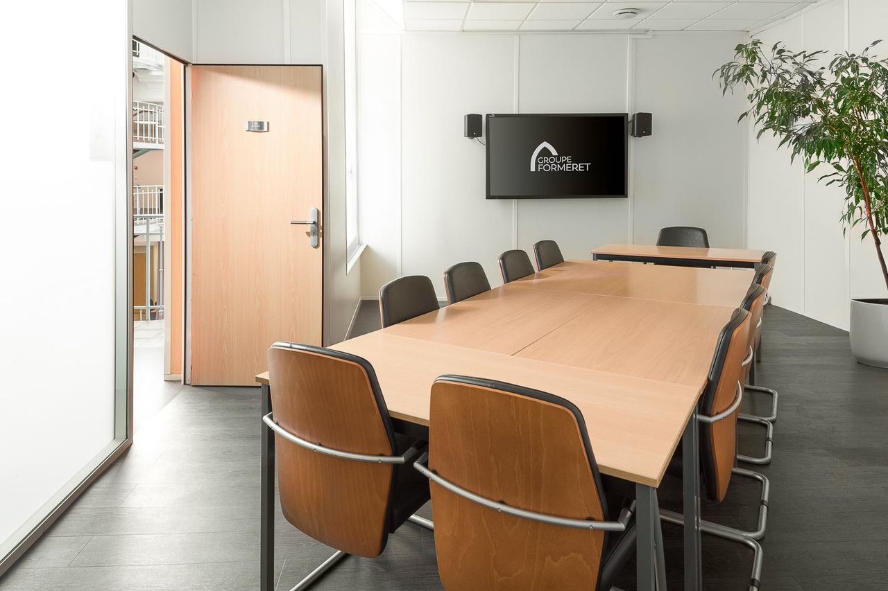 Paris Offsite Meeting Boardroom Espace Cléry image 28