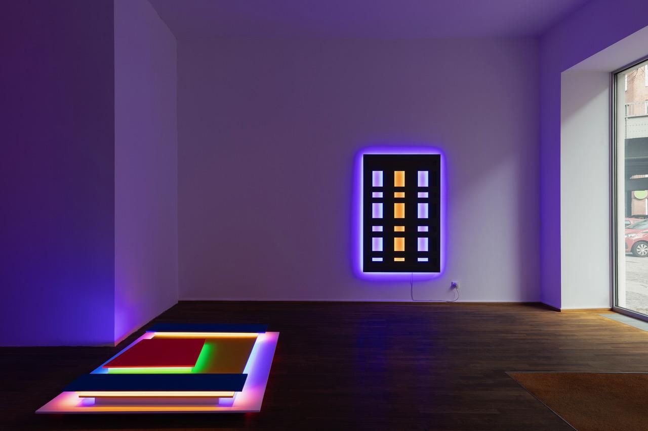 Rest of the World  Gallery Galerie image 0