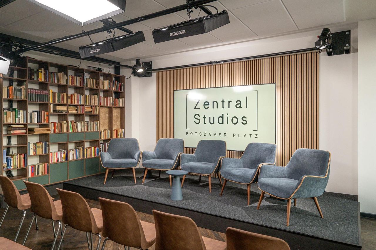 Berlin  Recording Studio Stage Studio for Talk Shows, Panels & Live Events image 0