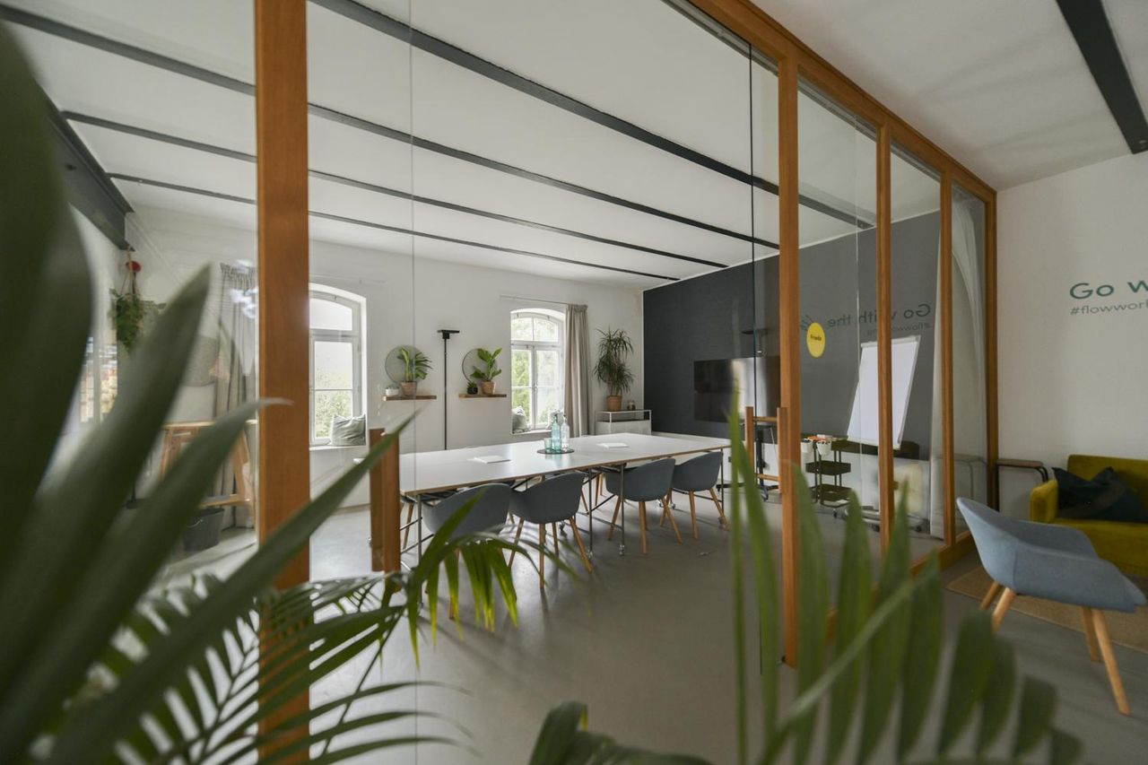 Wiesbaden Kreatives Meeting Coworking space Raum Frieda 32 qm image 0