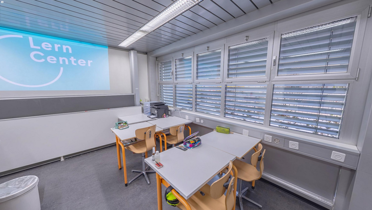 Zürich Seminar  Schulungsraum rechts image 2