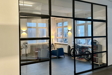 Berlin Corporate event space Co. image 6