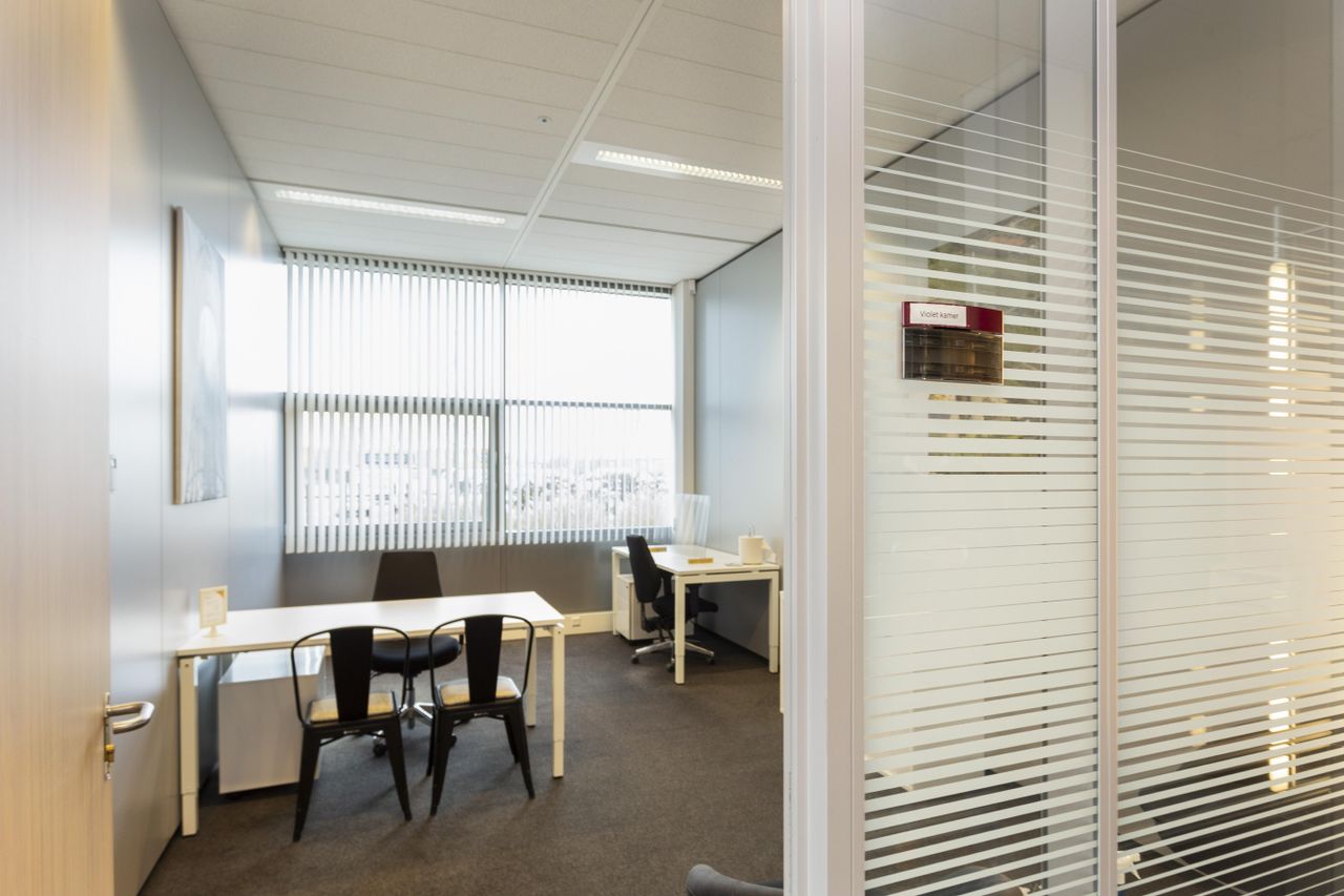 Goes Klantafspraak Vergaderruimtes en vergaderlocaties Violet flexwerk kantoor image 1