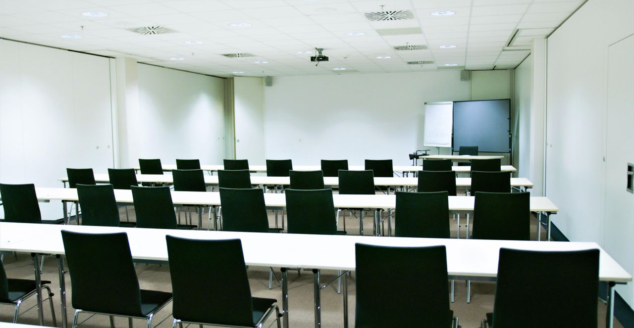 Rest der Welt Offsite Meeting Tagungsraum Giggijoch image 1