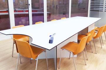 Rest van de wereld   Aula Rascafría image 1