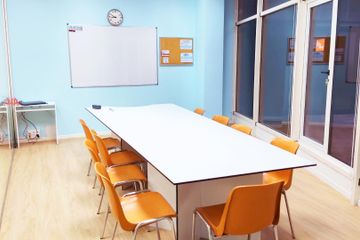 Rest van de wereld Mobile Working  Aula Rascafría image 2