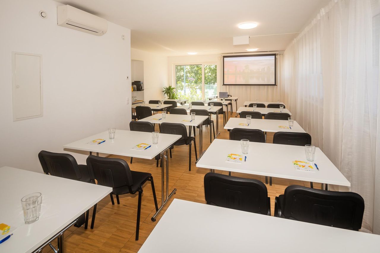 Vienna Mobiles Arbeiten Seminar rooms Danuberoom Location two image 4